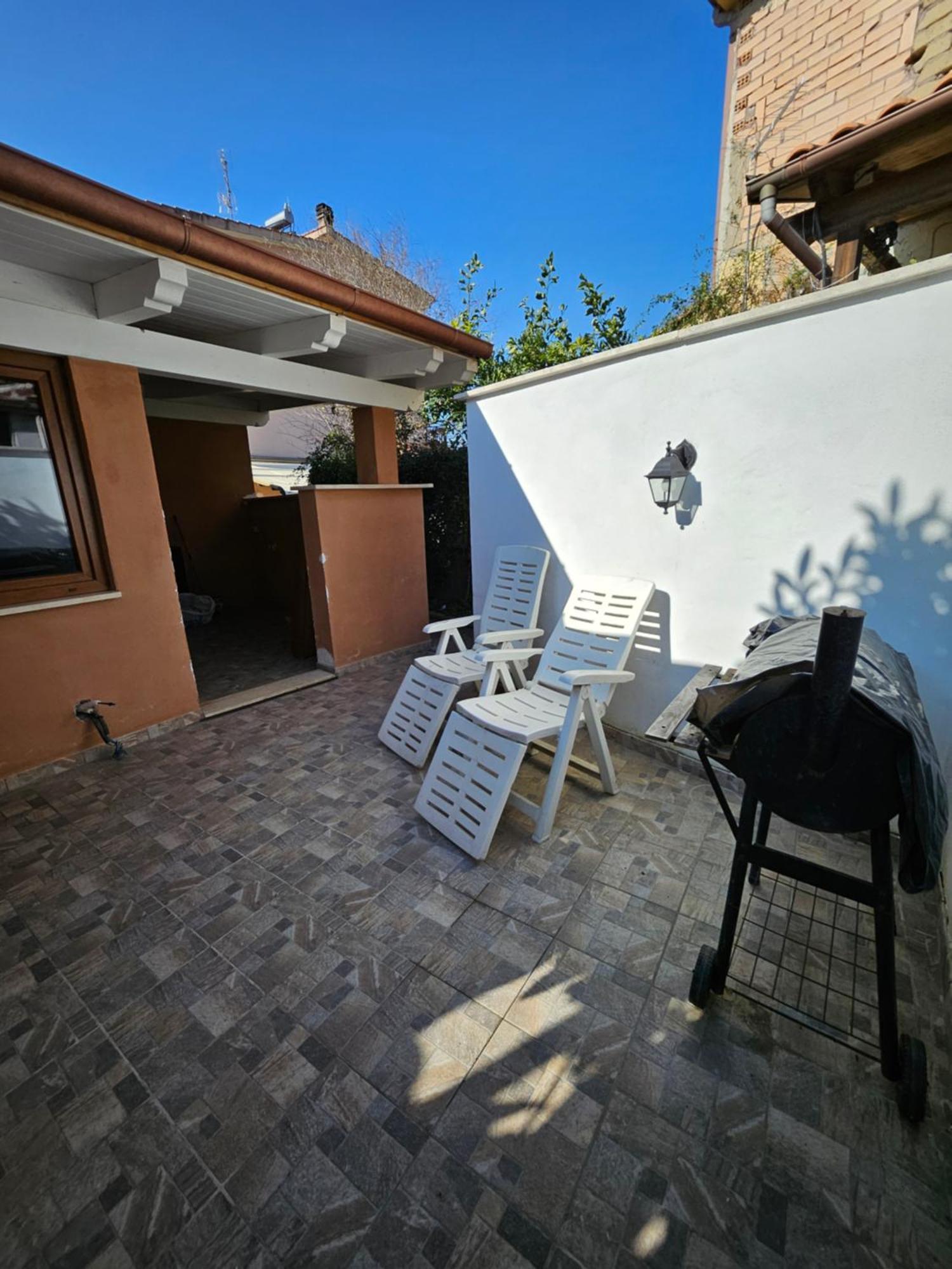 Casa Vacanze Dragona 15 Min Fco 10 Min Ostia Ачилия Екстериор снимка
