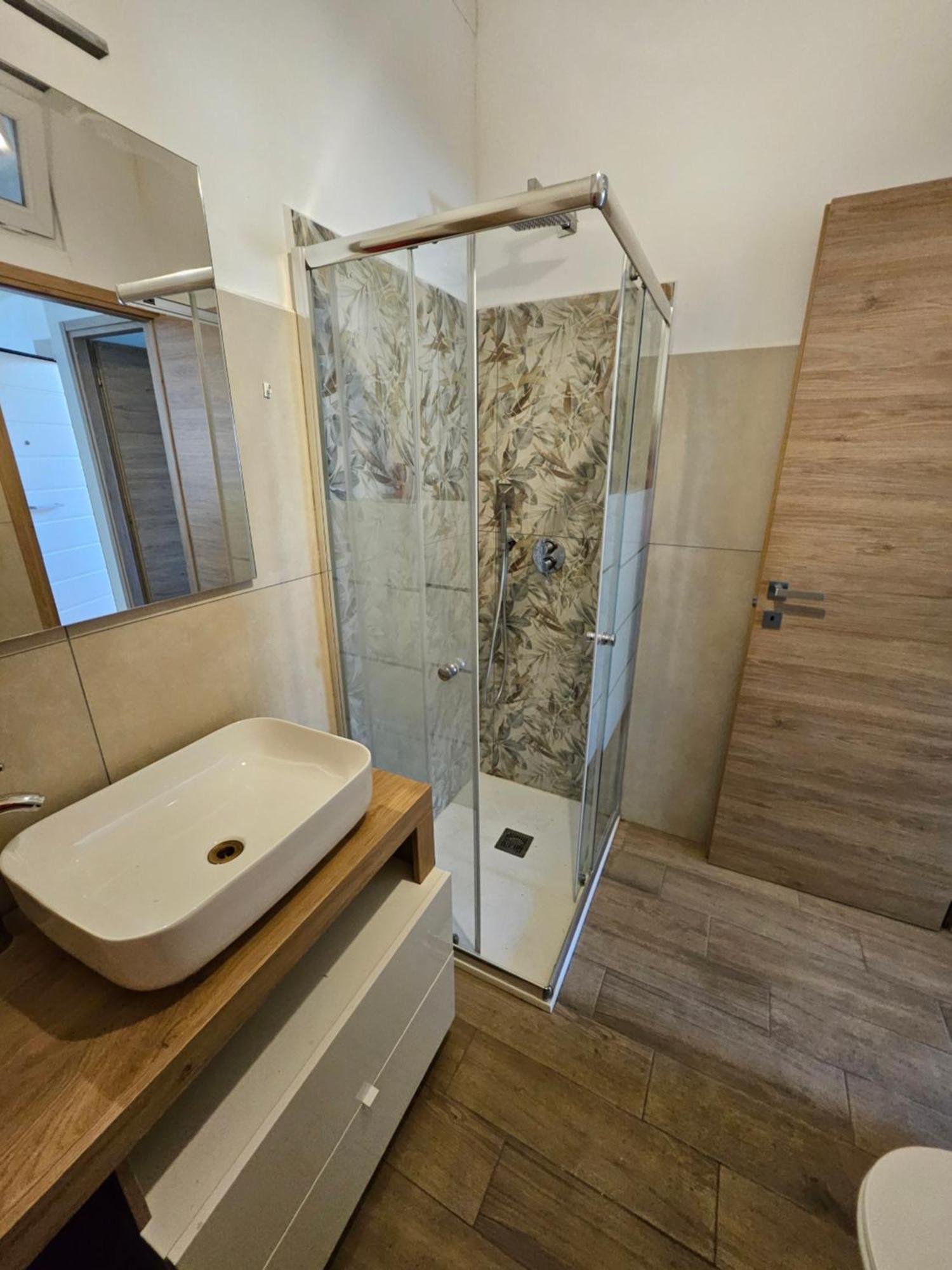 Casa Vacanze Dragona 15 Min Fco 10 Min Ostia Ачилия Екстериор снимка
