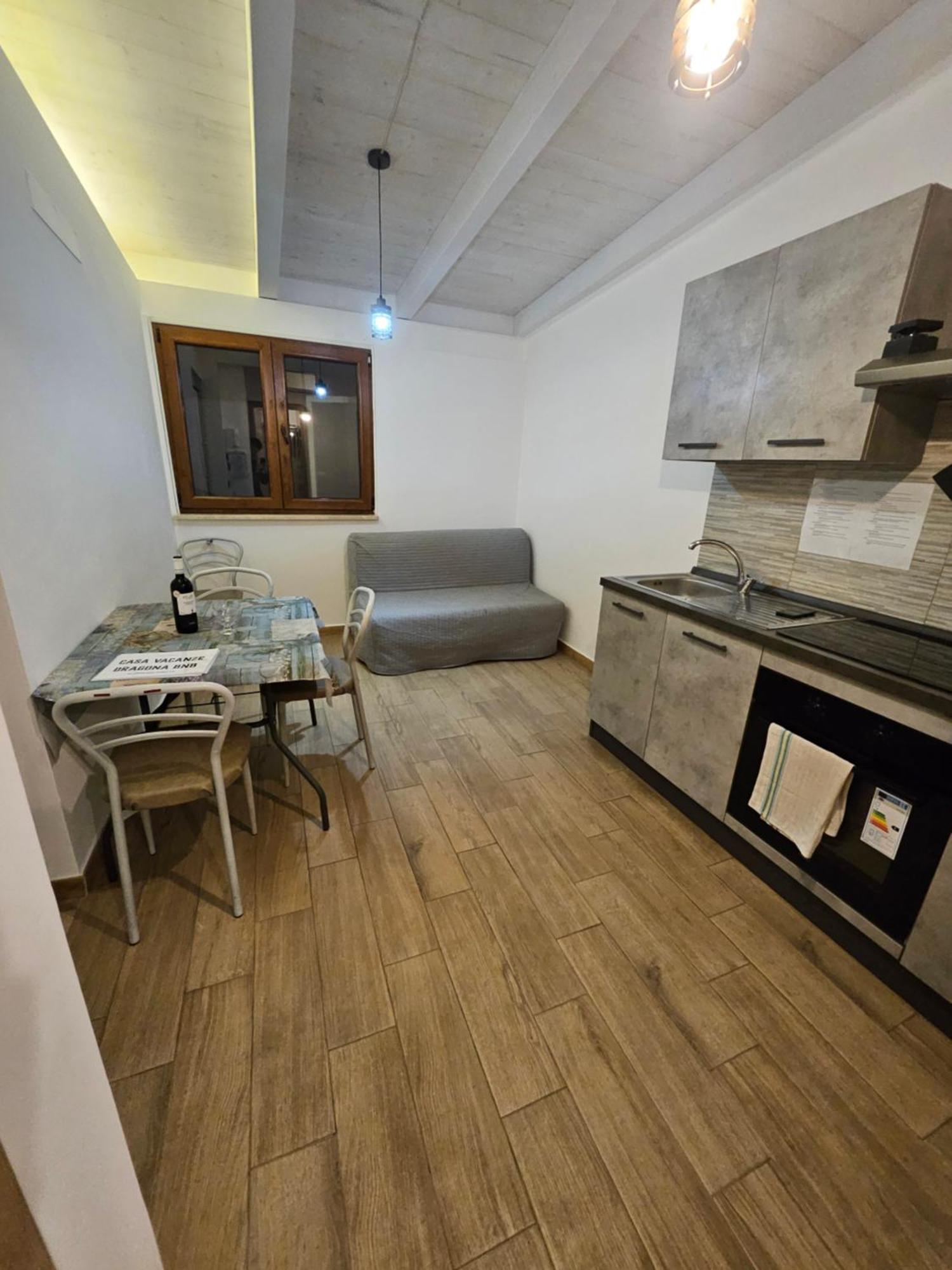 Casa Vacanze Dragona 15 Min Fco 10 Min Ostia Ачилия Екстериор снимка