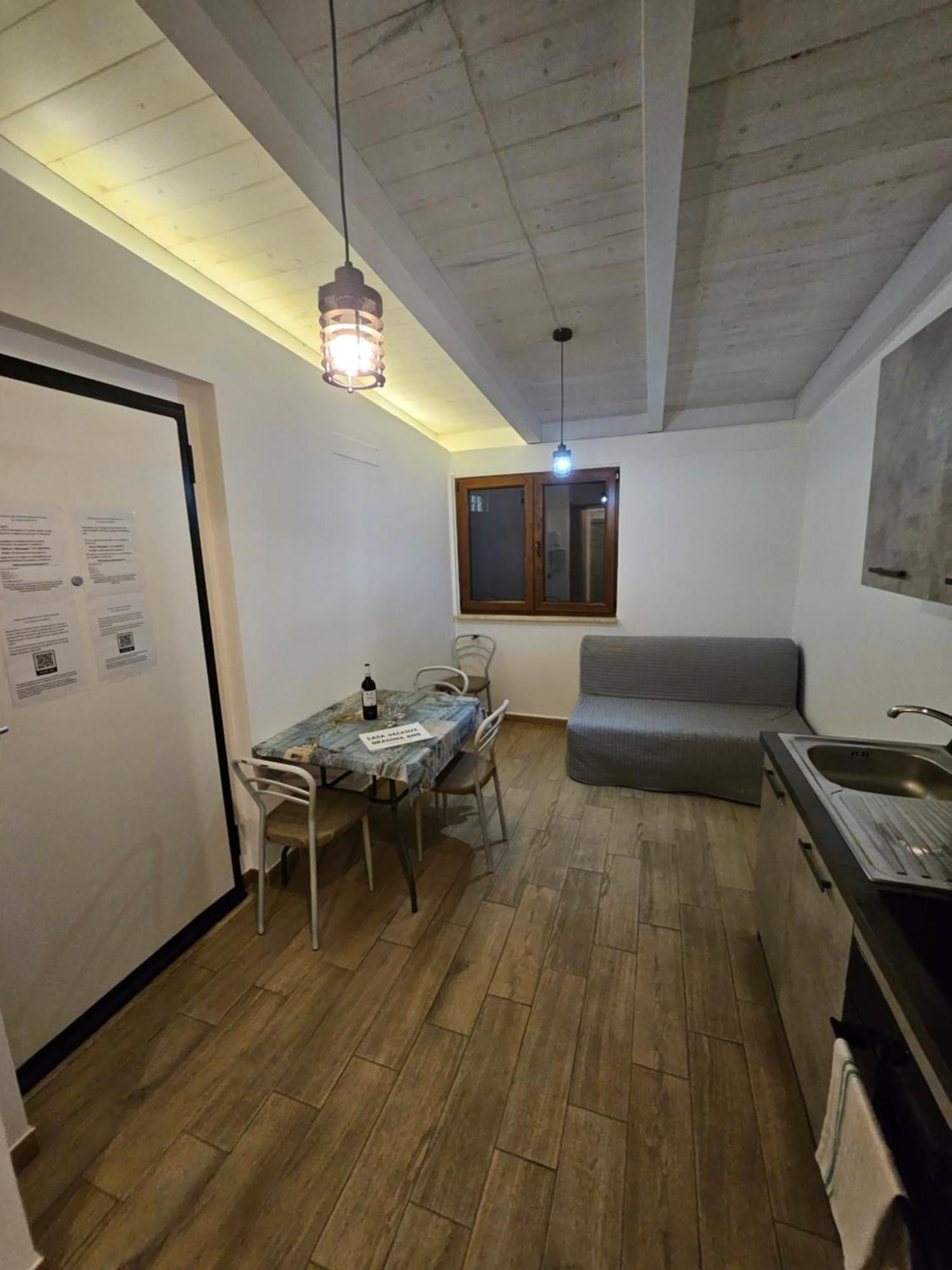 Casa Vacanze Dragona 15 Min Fco 10 Min Ostia Ачилия Екстериор снимка